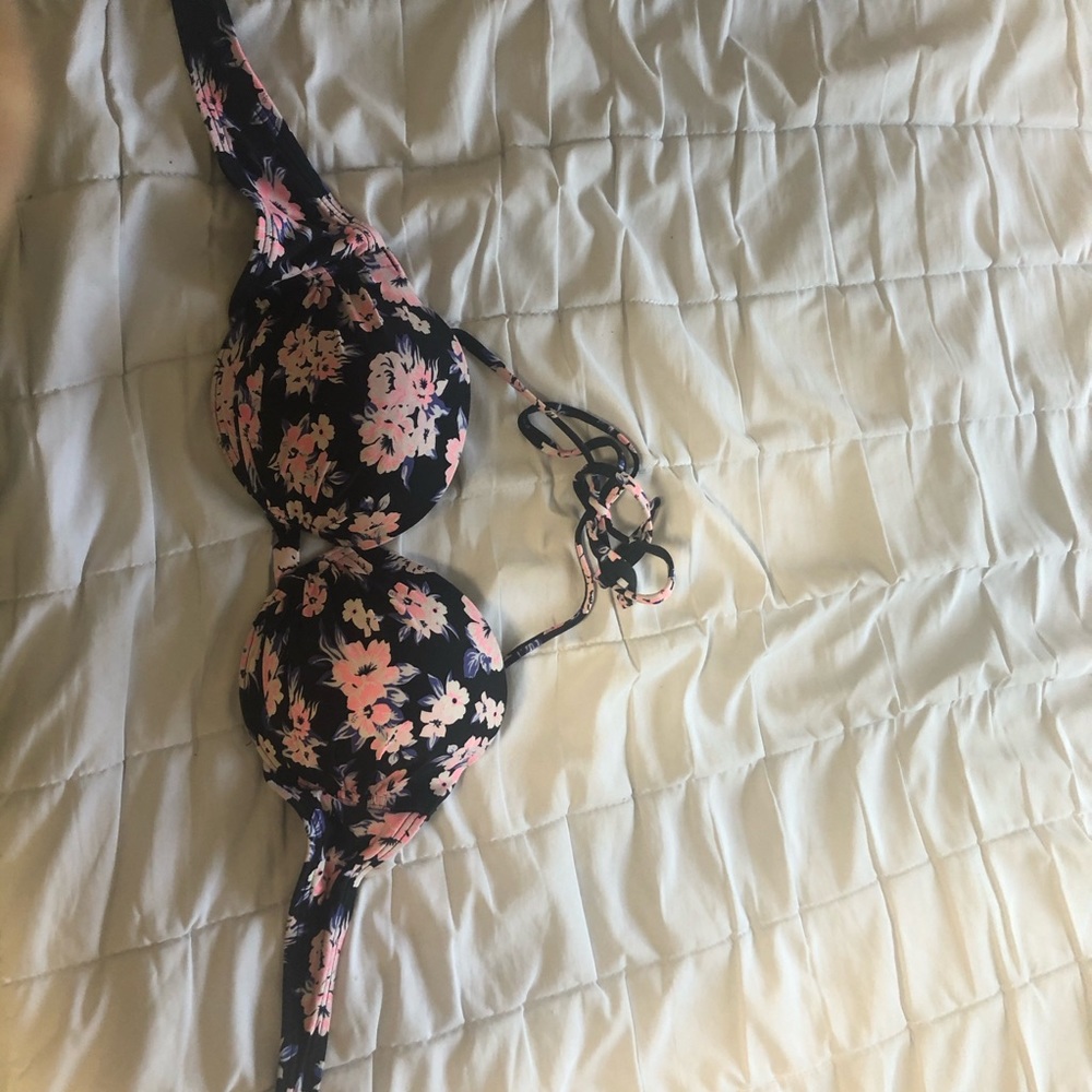 Swim top, never worn